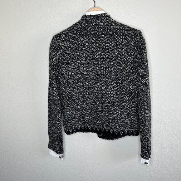 Chanel 2017 Black White Tweed Wool Blend Lion CC Button Jacket 38 - Picture 15 of 16